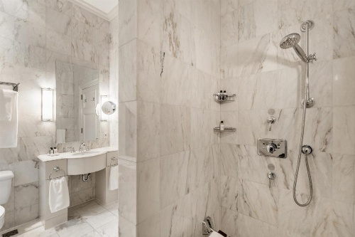 Hotel Le St. James Montreal image 19